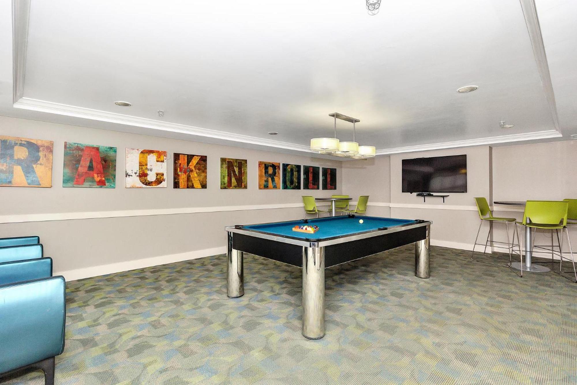 Dharma Home Suites Coral Gables At Gables Grand Plaza Miami Quarto foto